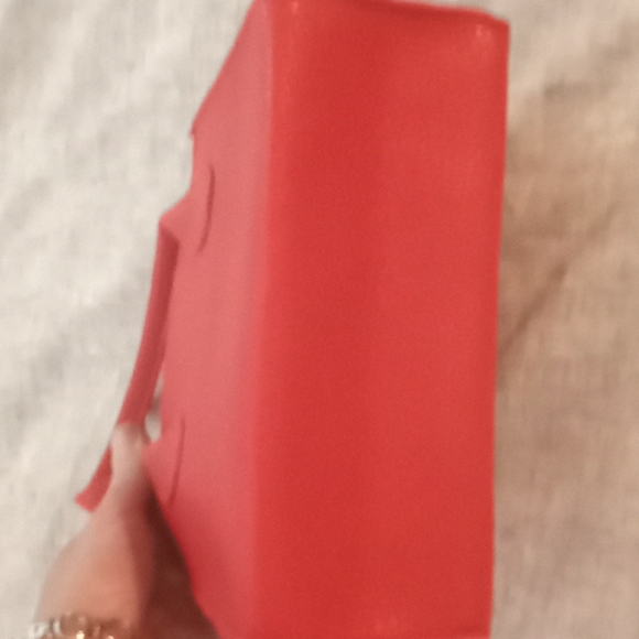 Red small satchel with crossbody strap - Picture 6 of 6